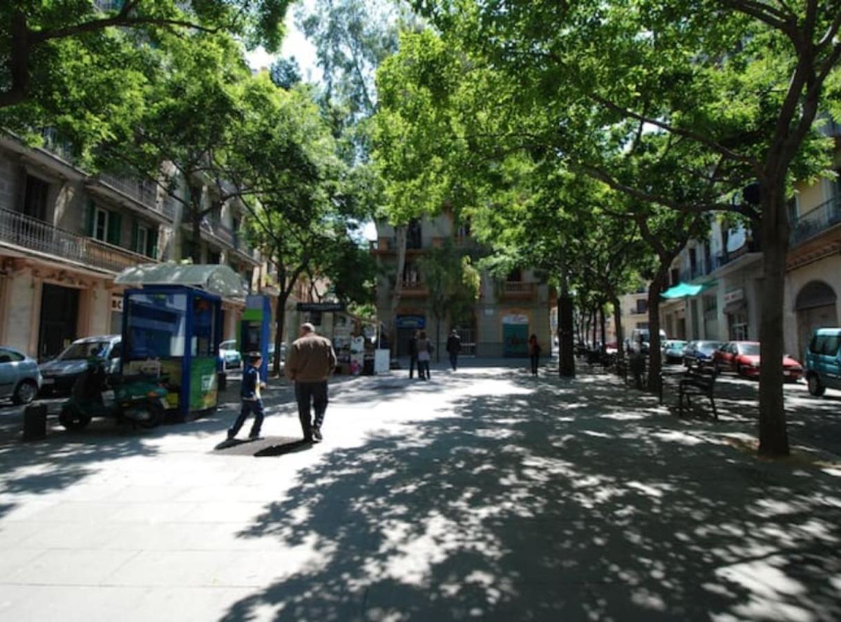 Ramblasrentals Cozy Renovated 2br With Balcony Lift 20m Rambla - Parking - Wifi Barcelone