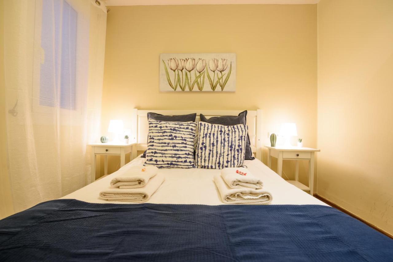 Ramblasrentals Cozy Renovated 2br With Balcony Lift 20m Rambla - Parking - Wifi * Barcelone