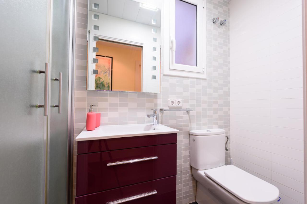 Ramblasrentals Cozy Renovated 2br With Balcony Lift 20m Rambla - Parking - Wifi * Barcelone